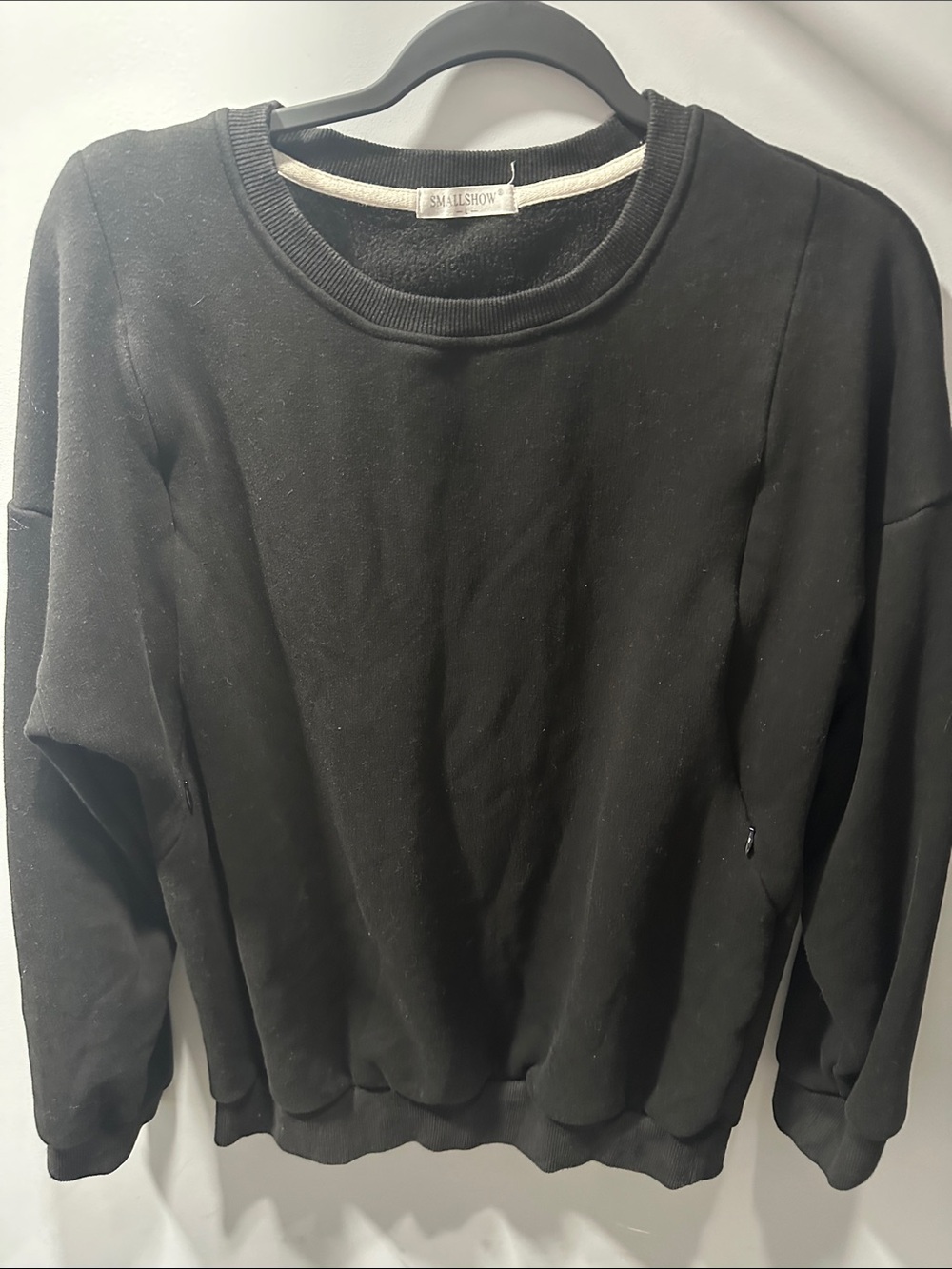 Smallishow Black Crewneck Sweatshirt